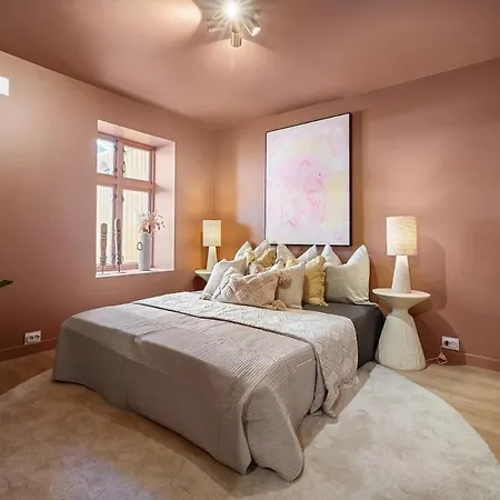 Apartment Cosy 4 Bedroom *